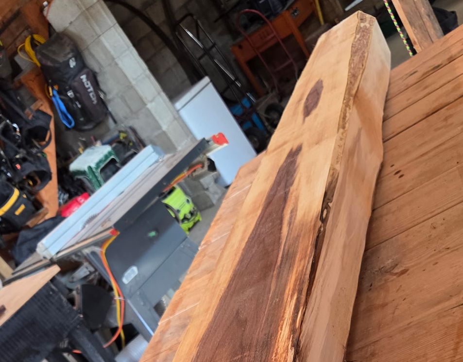Beam Mantel